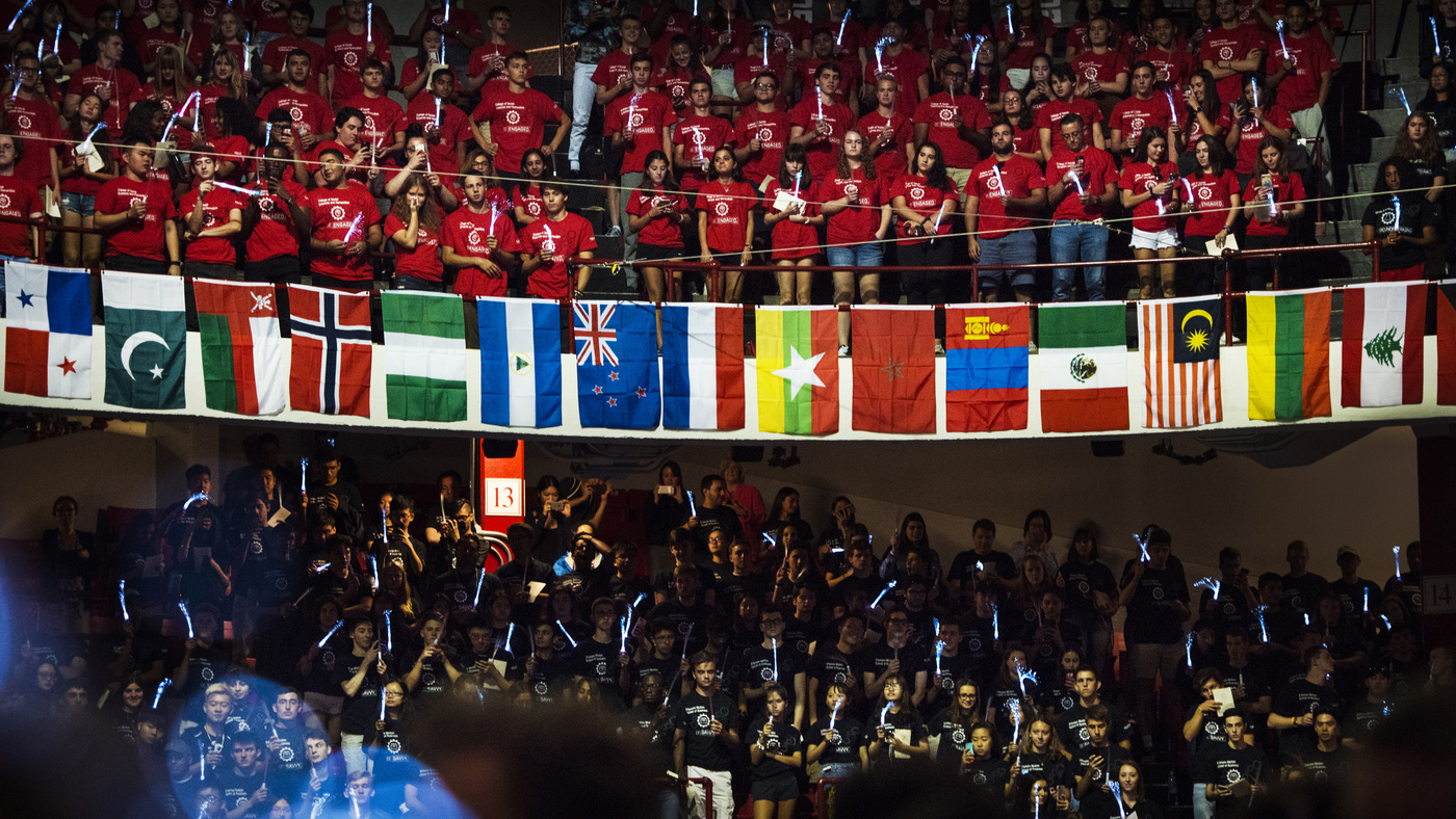 Globally-Minded Huskies Propose Innovative Fulbright Projects